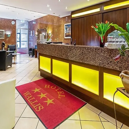 Np Wallis Hotel