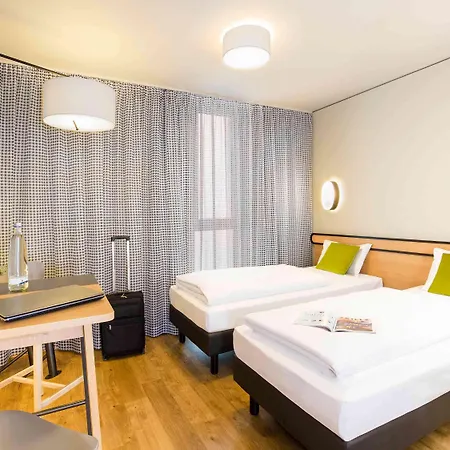Adagio Access Olympiapark Aparthotel 3*