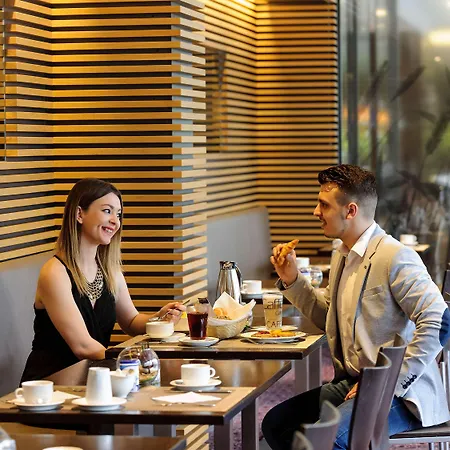 Mercure Süd Messe Hotel 4*