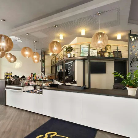 Super 8 By Wyndham West 3* Munich