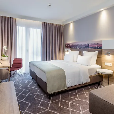 - East, An Ihg 4* מינכן