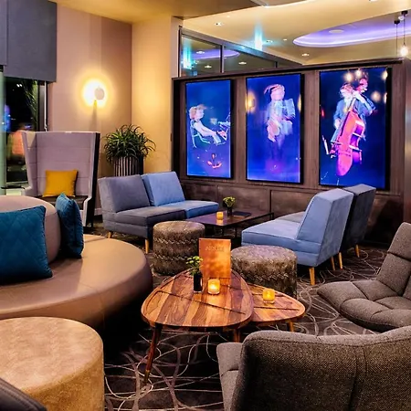 Hotel Leonardo East 4*
