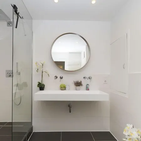 Διαμέρισμα 70m² Frisch Kernsanierte In Lage *