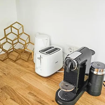 Luxus Neubau 65m² City Wohnung: R 아파트 뮌헨