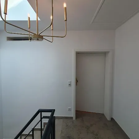 Exklusive Neubau Dachterrassenwohnung Mit Wohnungslift In Vierfamilienvilla Appartamento *