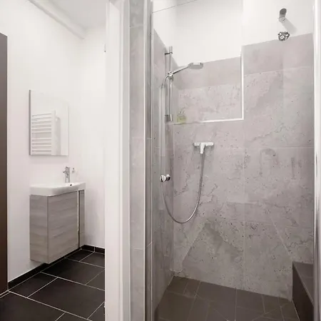 Apartment 90m2 Fuer Bis Zu 12 Personen - Innenstadt Munich