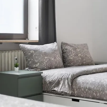 90m2 Fuer Bis Zu 12 Personen - Innenstadt Apartment