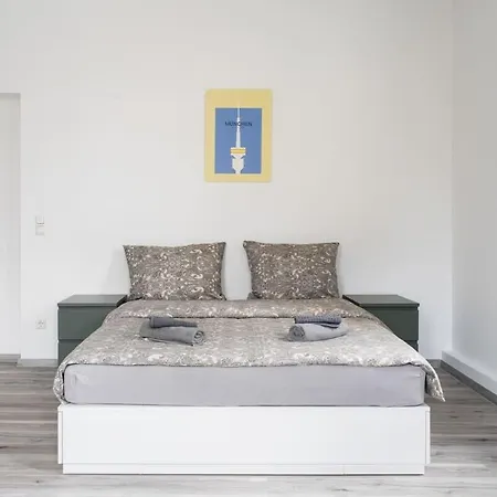 90m2 Fuer Bis Zu 12 Personen - Innenstadt Apartment