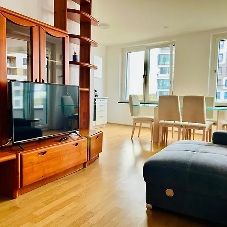 Apartment Gemutliche 3-zimmer Munich