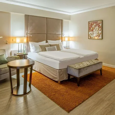 Pullman 4*