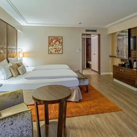 Pullman Hotel