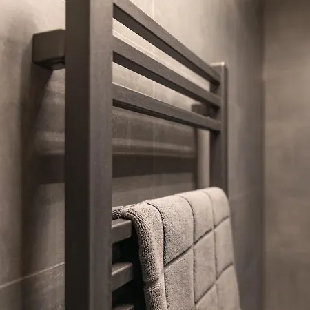 Sweethome - Super Zentral Und Modern, Kueche, Wifi Appartement *