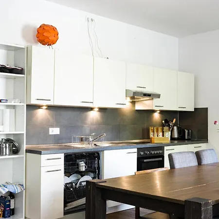 Zentrales Zimmer, Naehe Oktoberfest, Bett Und Schlafcouch 아파트 뮌헨