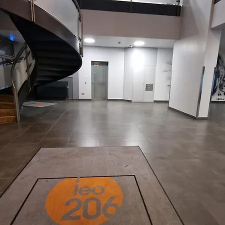 Leopold206 Urban Flair Apartment Munich