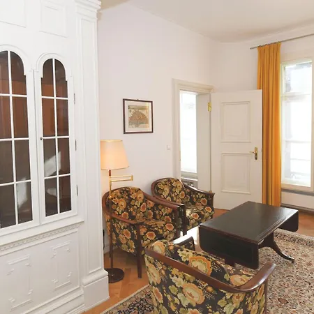 Gaestehaus Der Katholischen Akademie In Bayern *