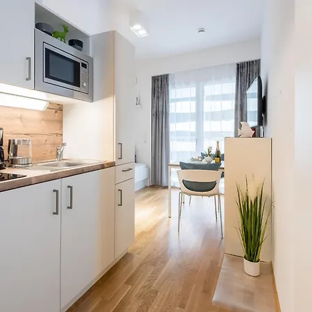 Serviced Muenchen-messe/g