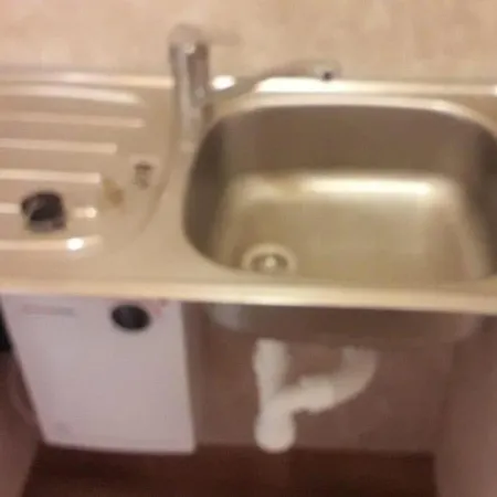 Low Budget Hostel Rooms & Apartments Tub 19A