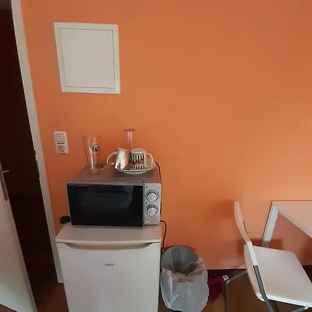 Budget Allach & Tub 19a * München