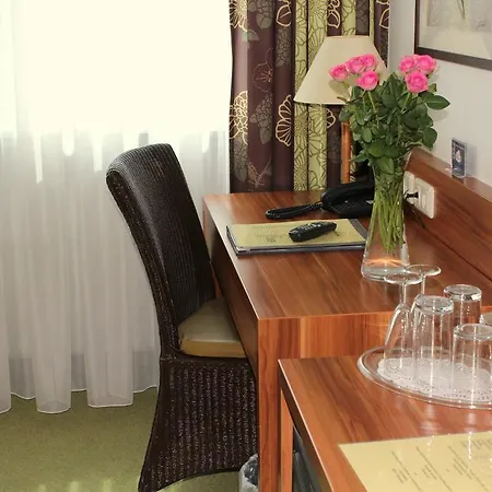 Hotel Np Wallis 3*