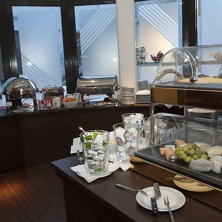 Cristal Hotel München