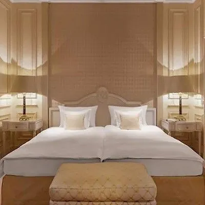 Hotell Koenigshof 5*
