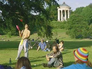 Deutsches Theater 3* מינכן