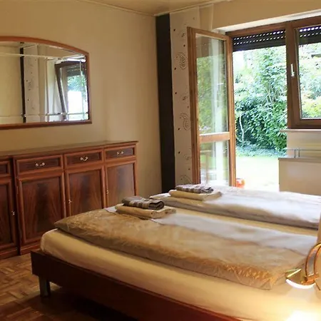 East Park Baumkirchner Str 18 Appartement