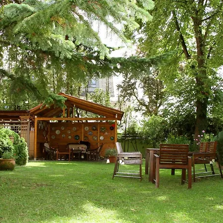 Arena Stadt Hotel 3*