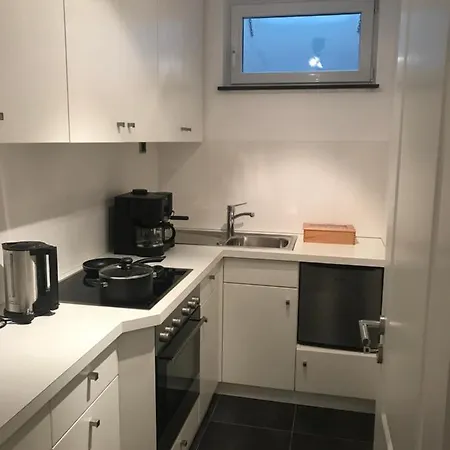 Helle Souterrainwohnung Mit Komfort * Monaco di Baviera