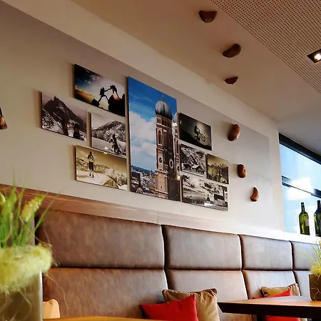 By Marriott Szálloda