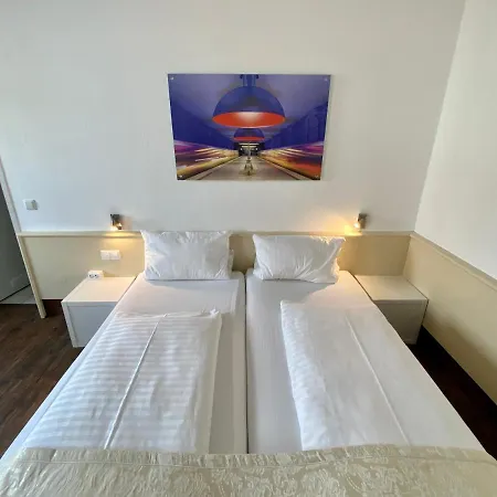 Hostel The 4you & *