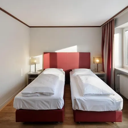 Ambassador Parkhotel 3*