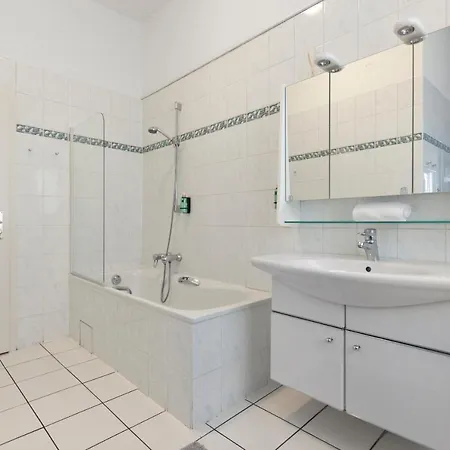 Flatista Homes - Old Town