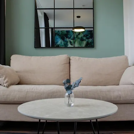 Homely 6 - Your Comfortable Self-check-in In *