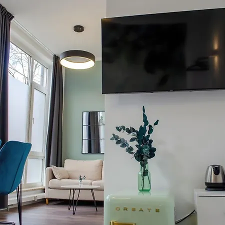 Homely 6 - Your Comfortable Self-check-in In * Munich