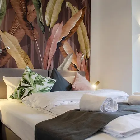 Homely 8 - Relaxed Self-check-in In Apartman