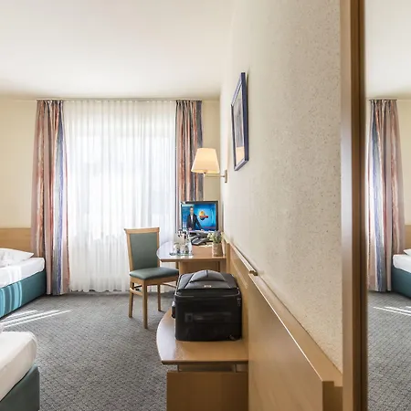 Am Moosfeld Hotel Munich