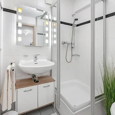 Appartement Zwei Im Stadtzentrum Mit Tiefgaragenplatz *