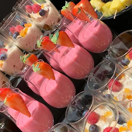 Centre By Ihg Hotell
