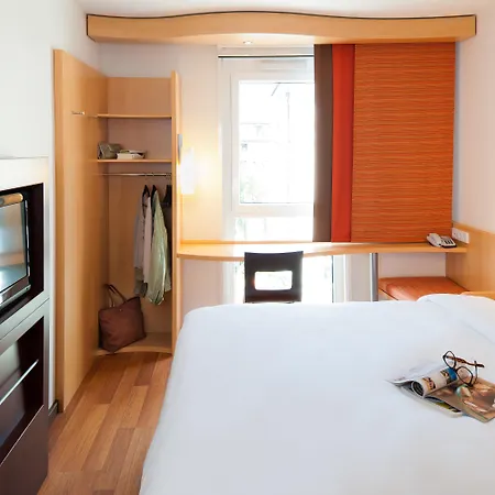 Ibis Sued 2*