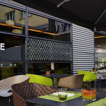 Novotel Hotell 4*