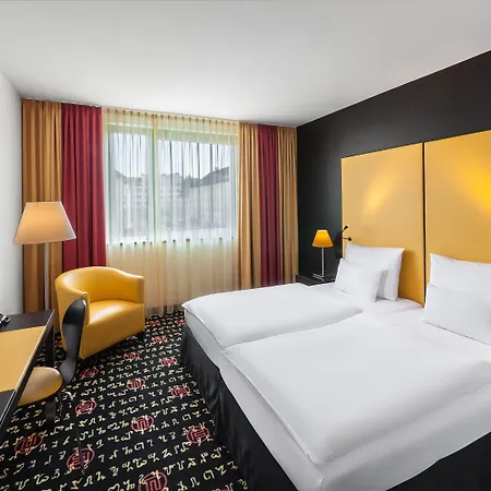 - Westpark By Ihg מלון 4*