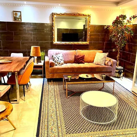 Schiller Apartment München