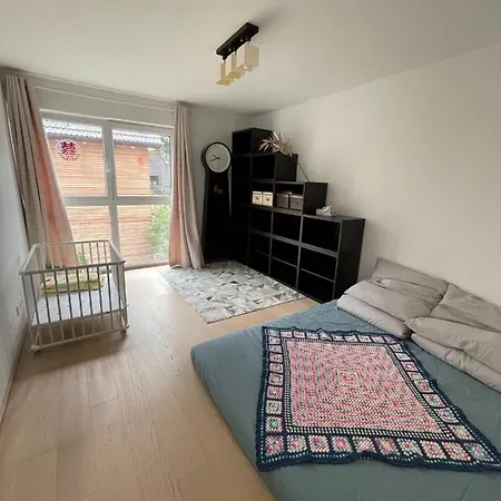 Familienfreundliche Mit 110qm In Ruhiger Und Gut Angebundener Lage Apartment *