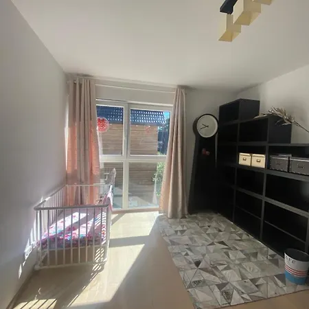 Apartment Familienfreundliche Mit 110qm In Ruhiger Und Gut Angebundener Lage *