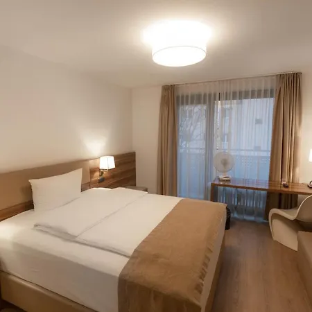 Hotell Downtown Vi Vadi München