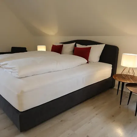 Hotell Obermaier 4*