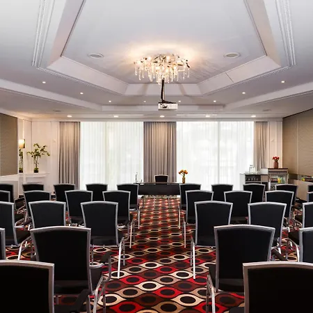 Leonardo Arabellapark 4*