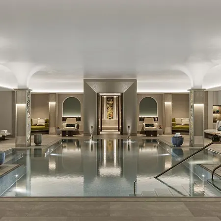 Отель Rosewood Мюнхен