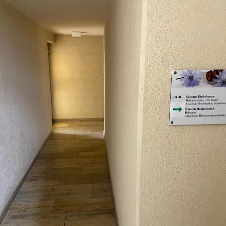 Mit Garagenparkplatz An U-bahnstation Apartman *